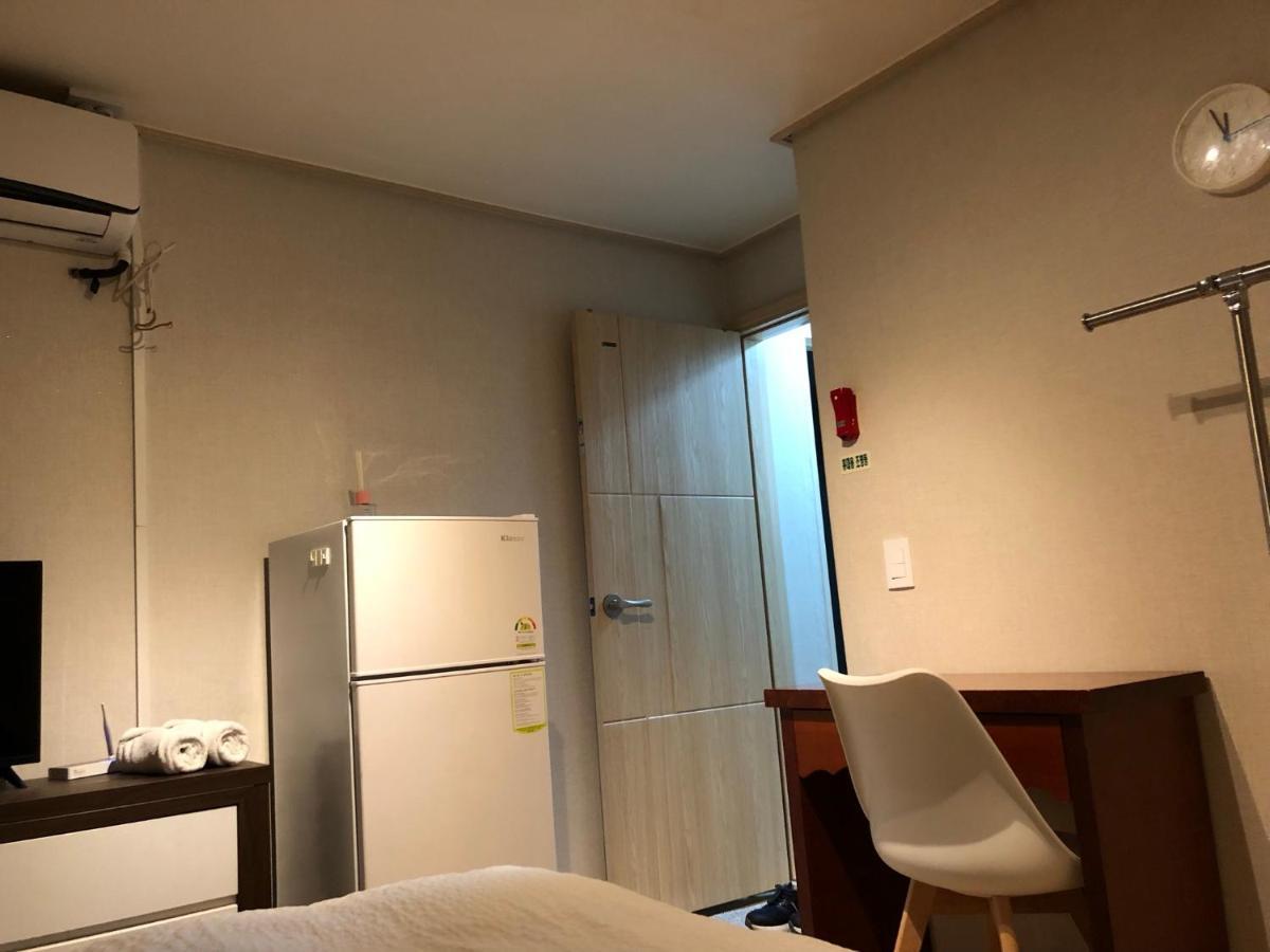 Rich House Dongdaemun Hostel Seoel Buitenkant foto